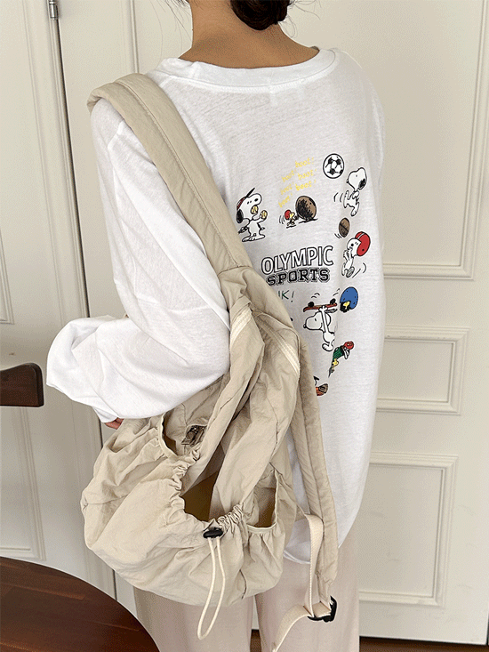 [여름티셔츠] 스포티 나염 긴팔 티셔츠 - 2 Color (프린팅/캐릭터/y2k/오버핏)